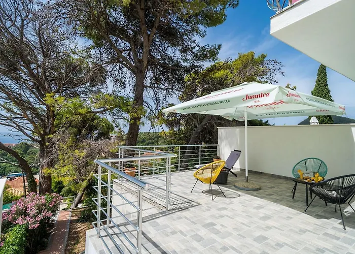 Eulalija- One-bedroom With Terrace And Sea View