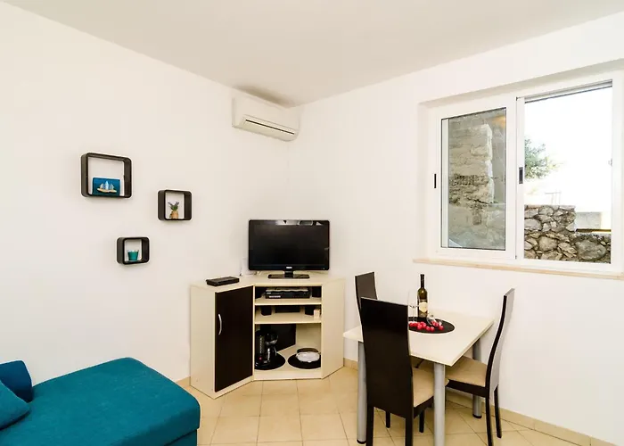 Eulalija- One-bedroom With Terrace And Sea View Lejlighed *