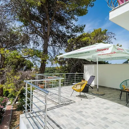 Eulalija- One-bedroom With Terrace And Sea View