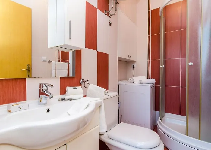 Eulalija- One-bedroom With Terrace And Sea View דירה דוברובניק