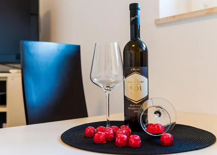 Eulalija- One-bedroom With Terrace And Sea View