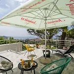 Eulalija- One-bedroom With Terrace And Sea View 아파트 *